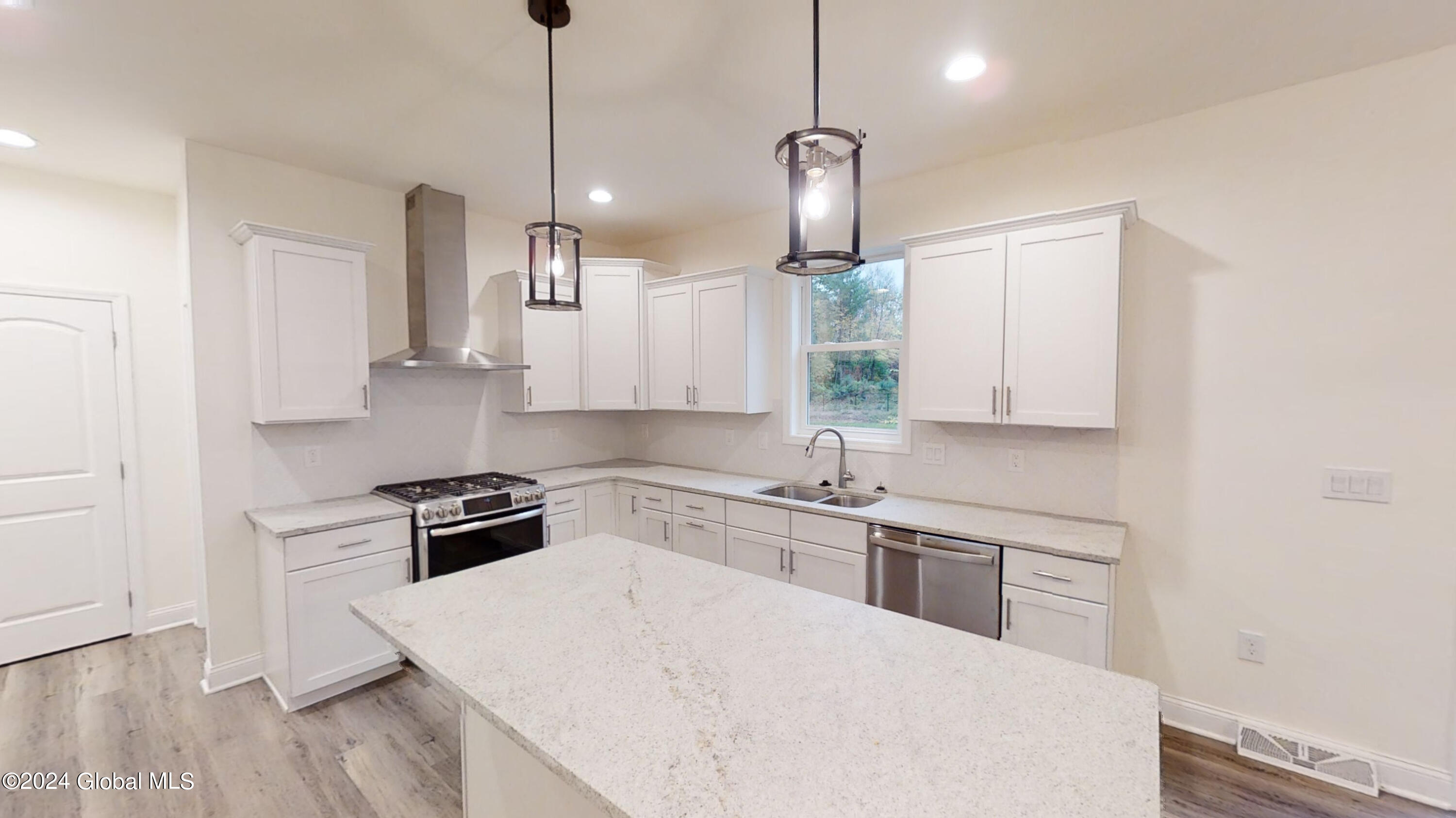 8 Brookhaven Court Saratoga Springs NY 12866