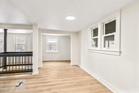 5 Homestead Avenue Wynantskill NY 12198