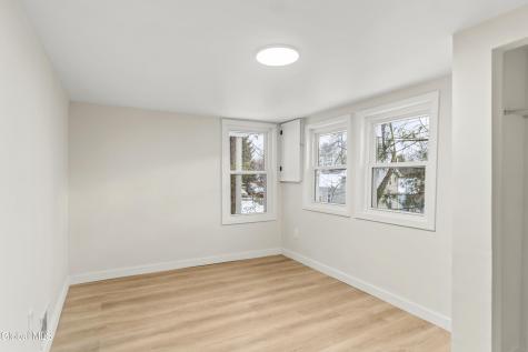 5 Homestead Avenue Wynantskill NY 12198