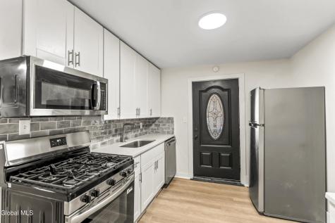 5 Homestead Avenue Wynantskill NY 12198