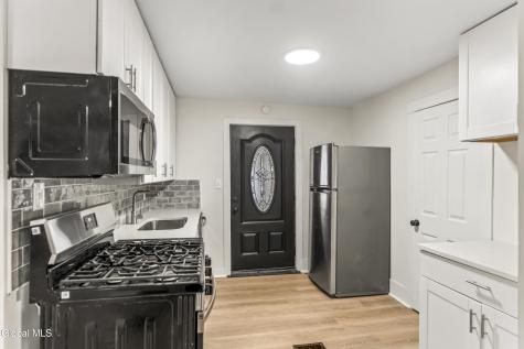 5 Homestead Avenue Wynantskill NY 12198