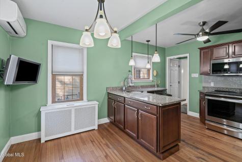 197 Sunnyside Road Glenville NY 12302