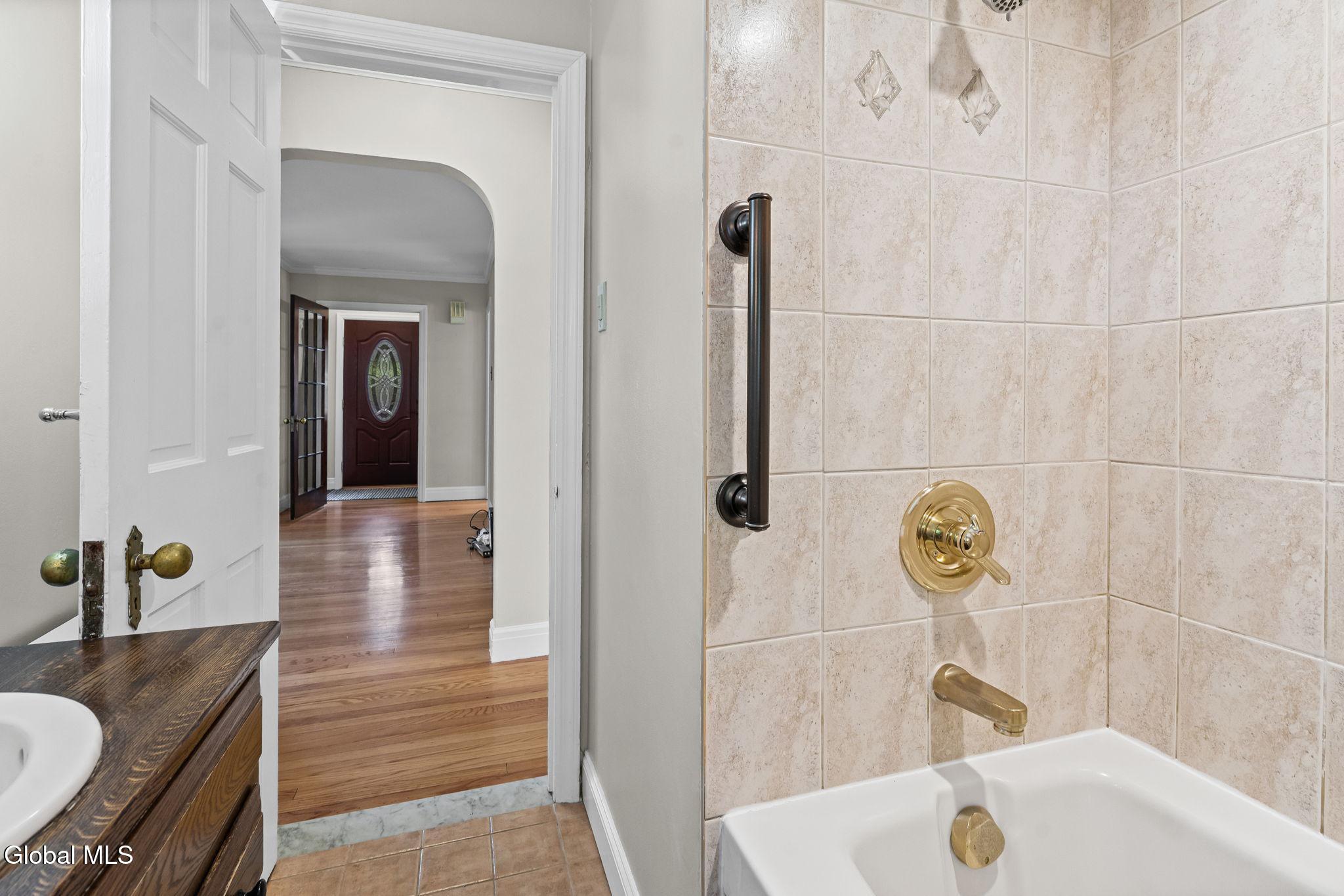 197 Sunnyside Road Glenville NY 12302