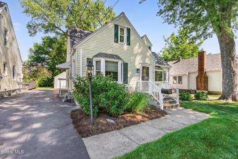 197 Sunnyside Road Glenville NY 12302