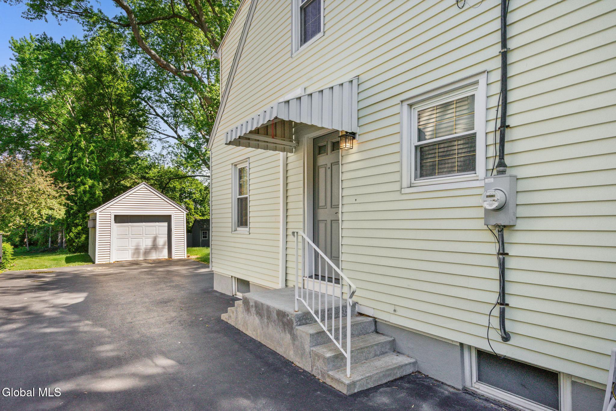 197 Sunnyside Road Glenville NY 12302
