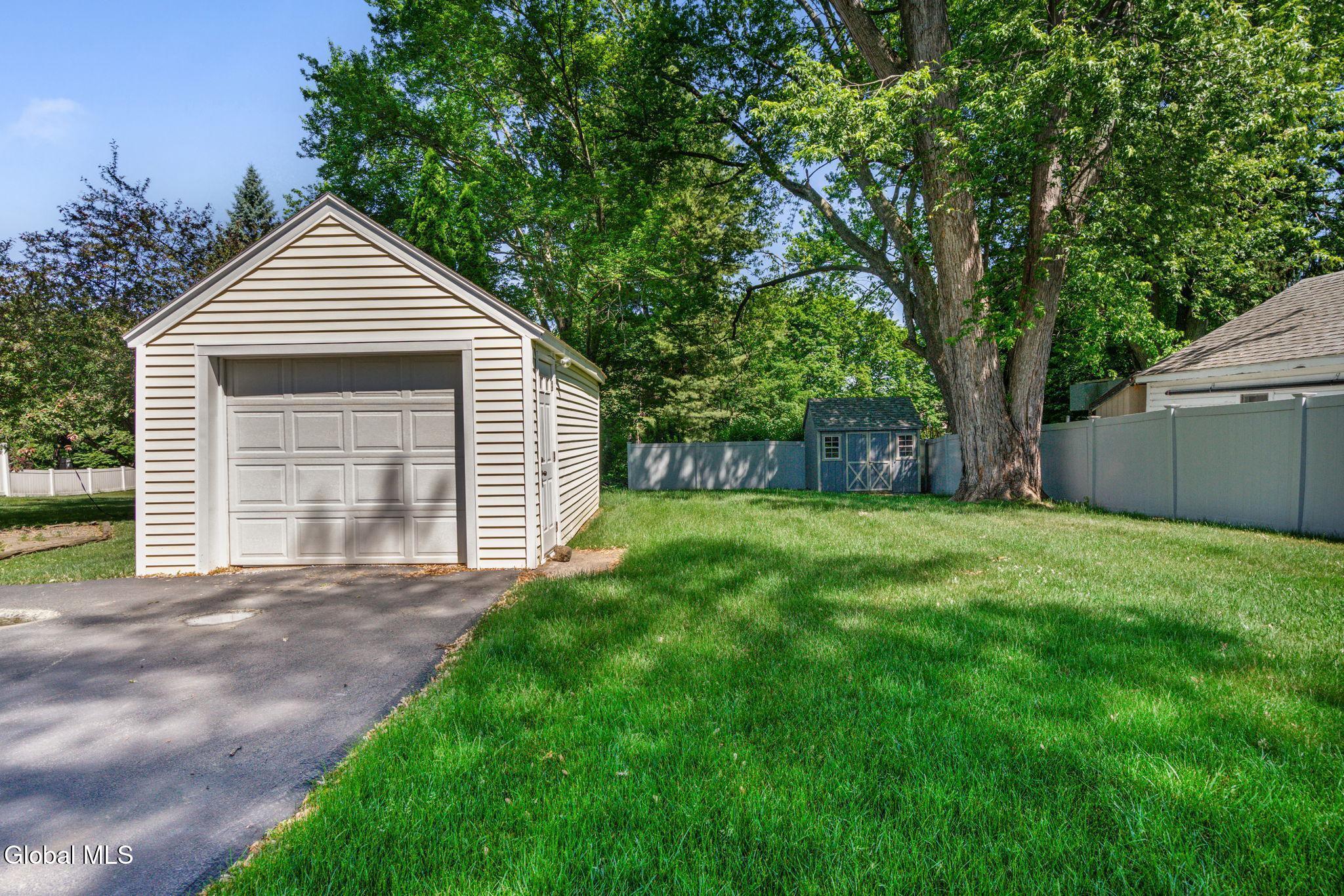 197 Sunnyside Road Glenville NY 12302