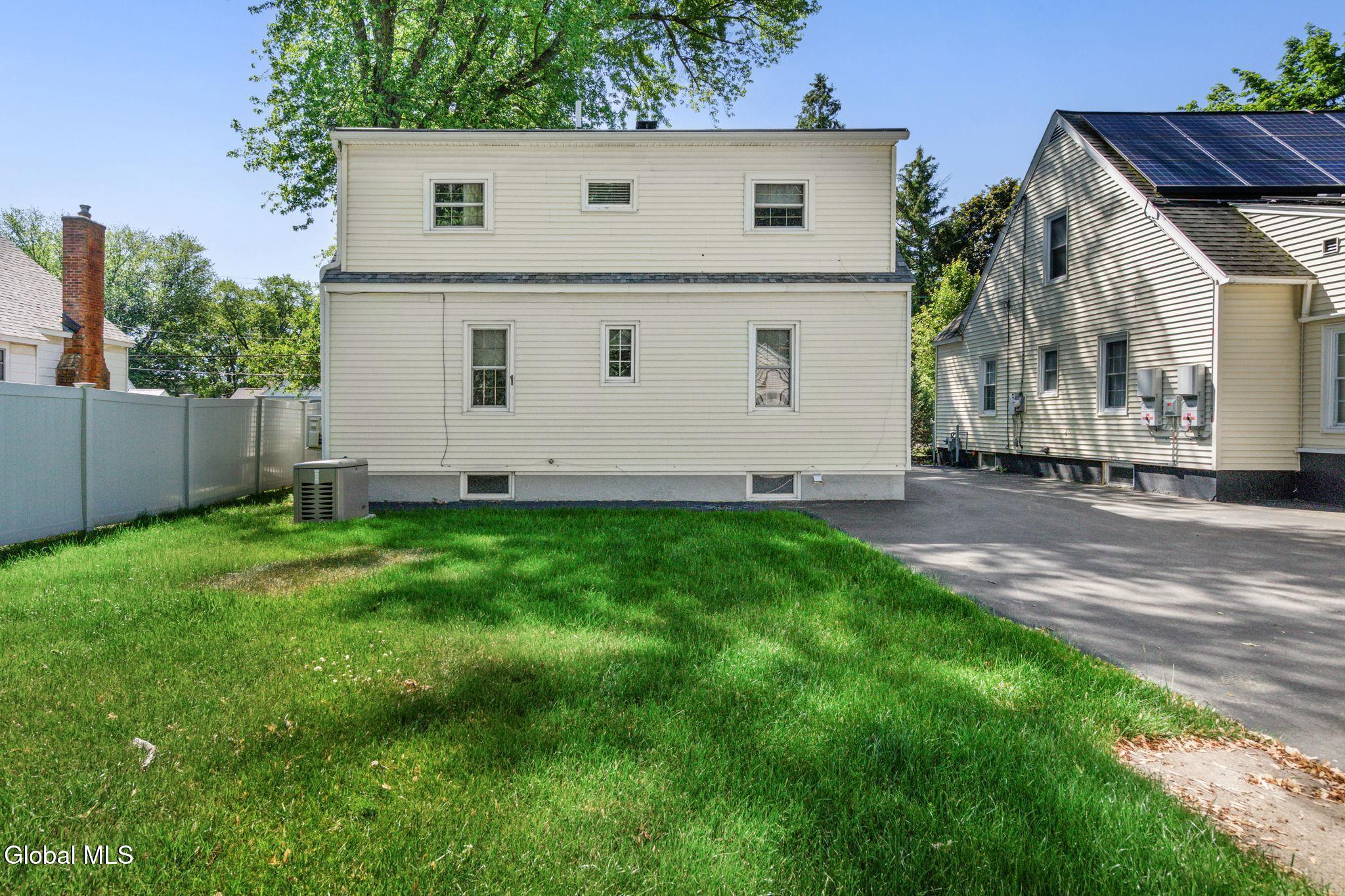 197 Sunnyside Road Glenville NY 12302