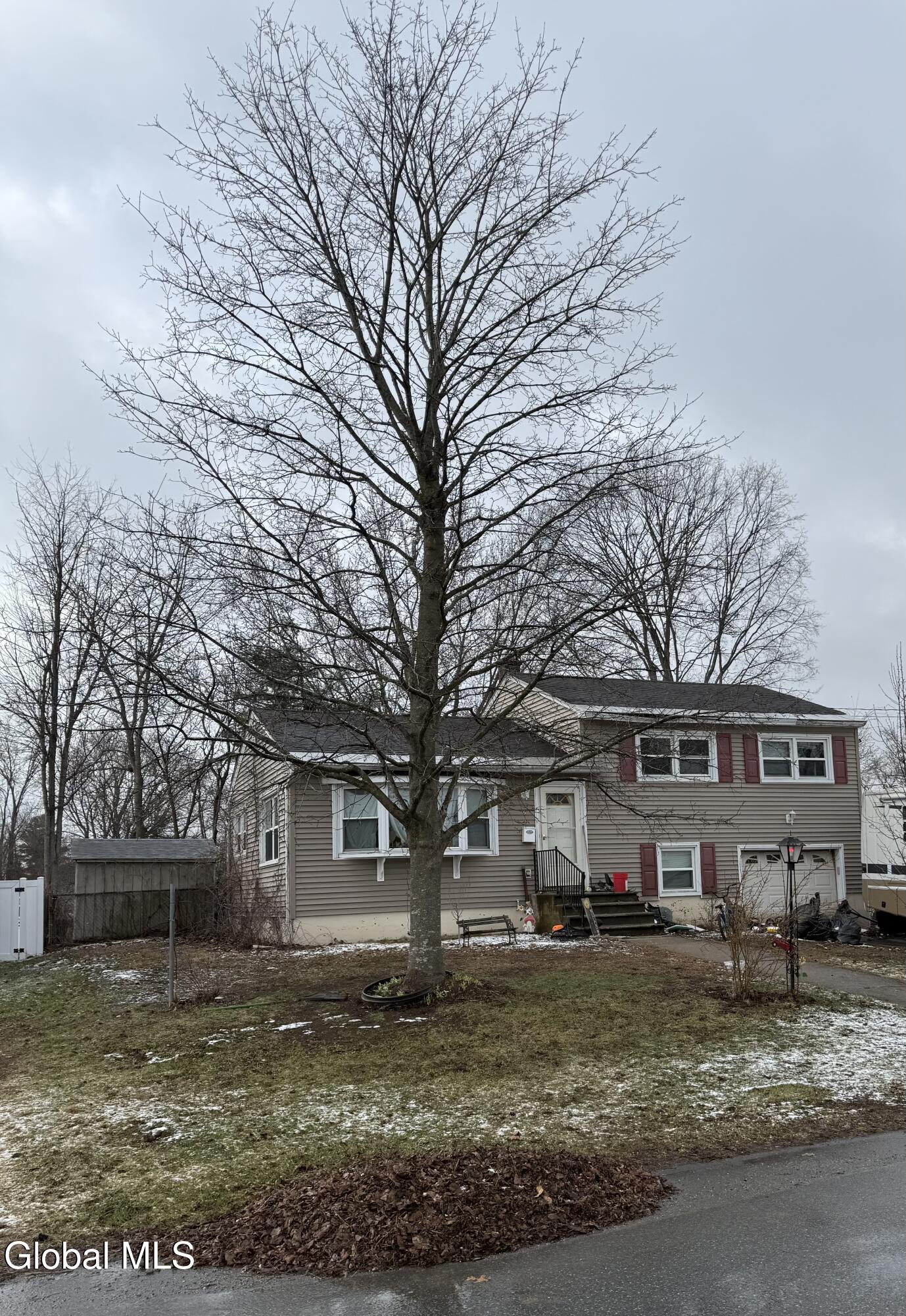 6 Carleton Court Glens Falls NY 12801