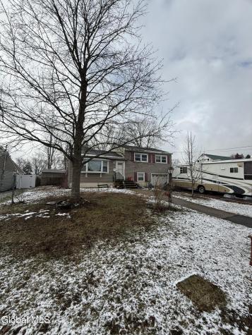 6 Carleton Court Glens Falls NY 12801