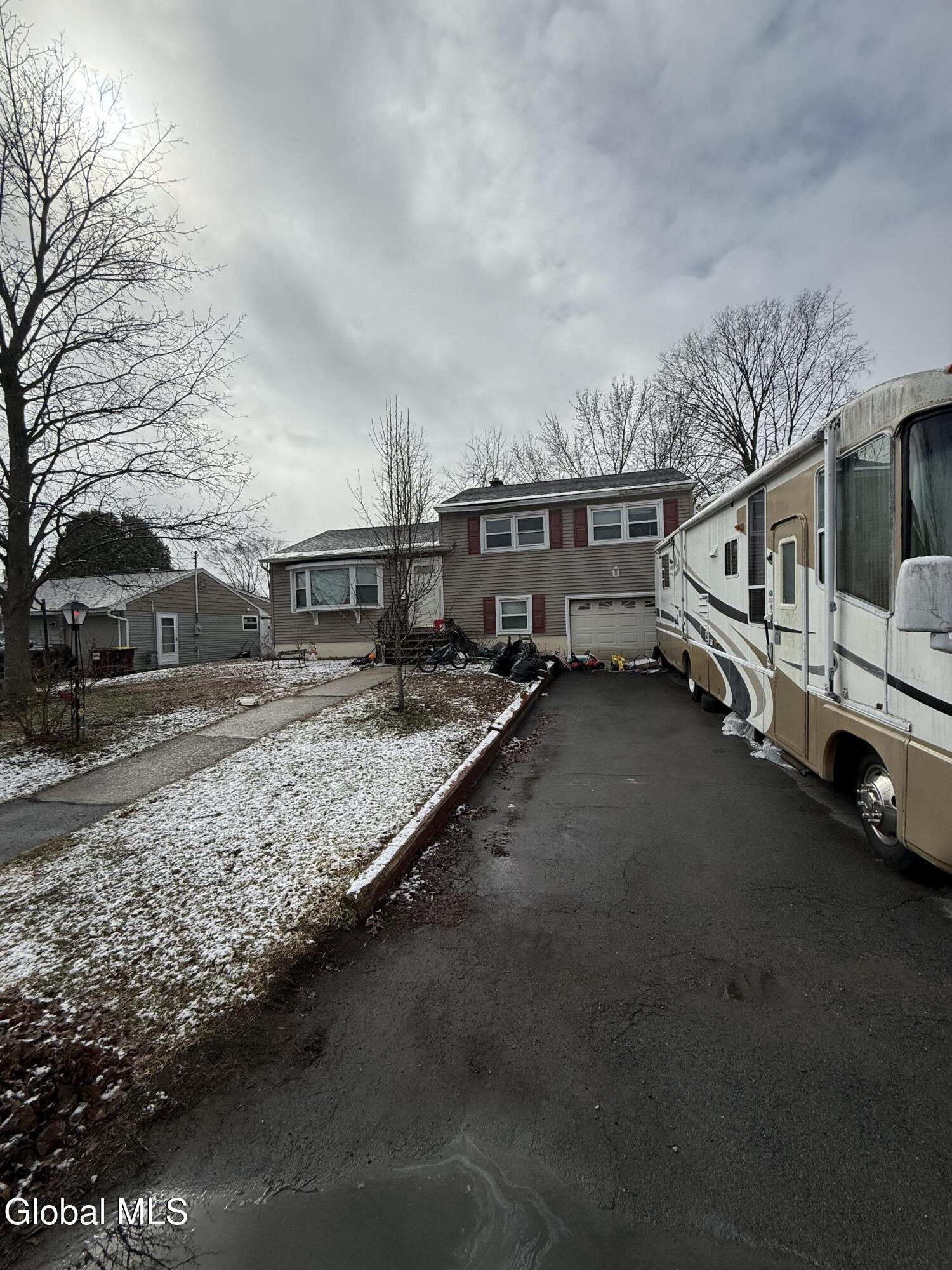 6 Carleton Court Glens Falls NY 12801
