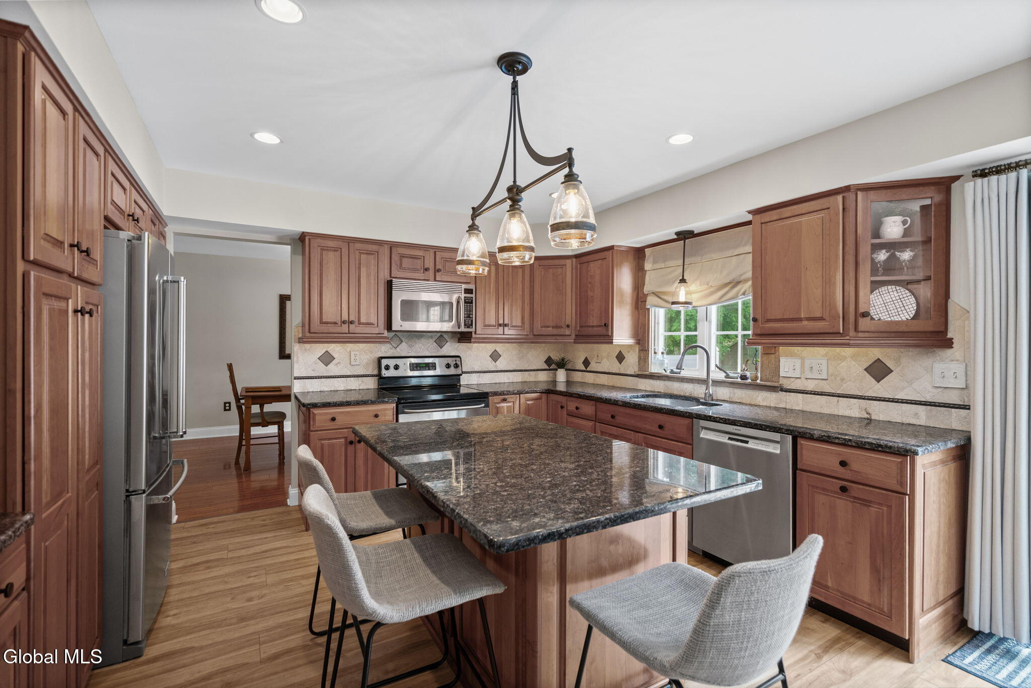 313 Debbie Drive Rotterdam NY 12306