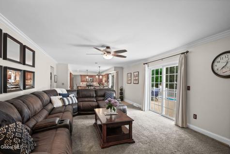 313 Debbie Drive Rotterdam NY 12306