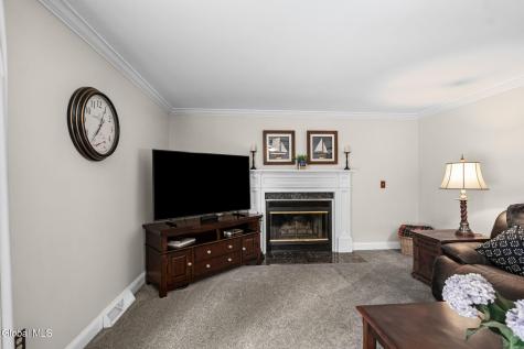 313 Debbie Drive Rotterdam NY 12306