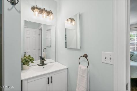 313 Debbie Drive Rotterdam NY 12306