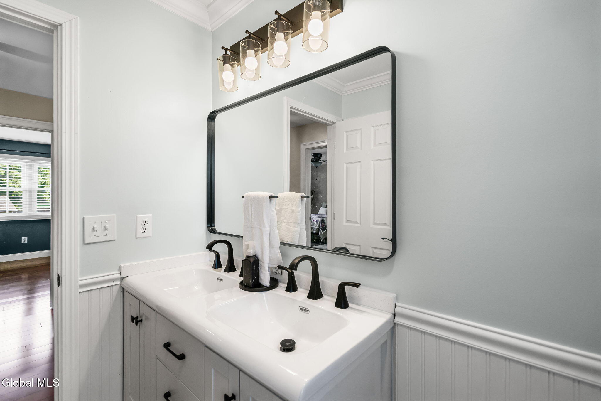 313 Debbie Drive Rotterdam NY 12306