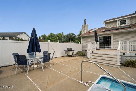 313 Debbie Drive Rotterdam NY 12306