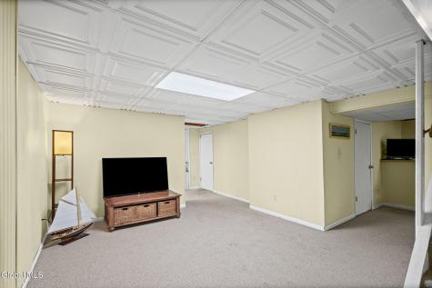 313 Debbie Drive Rotterdam NY 12306