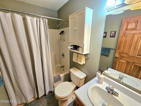 45 Jess Maxon Road Petersburgh NY 12138