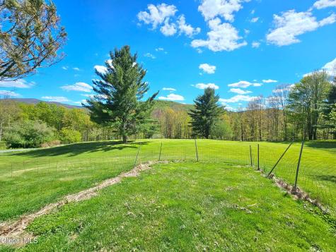 45 Jess Maxon Road Petersburgh NY 12138
