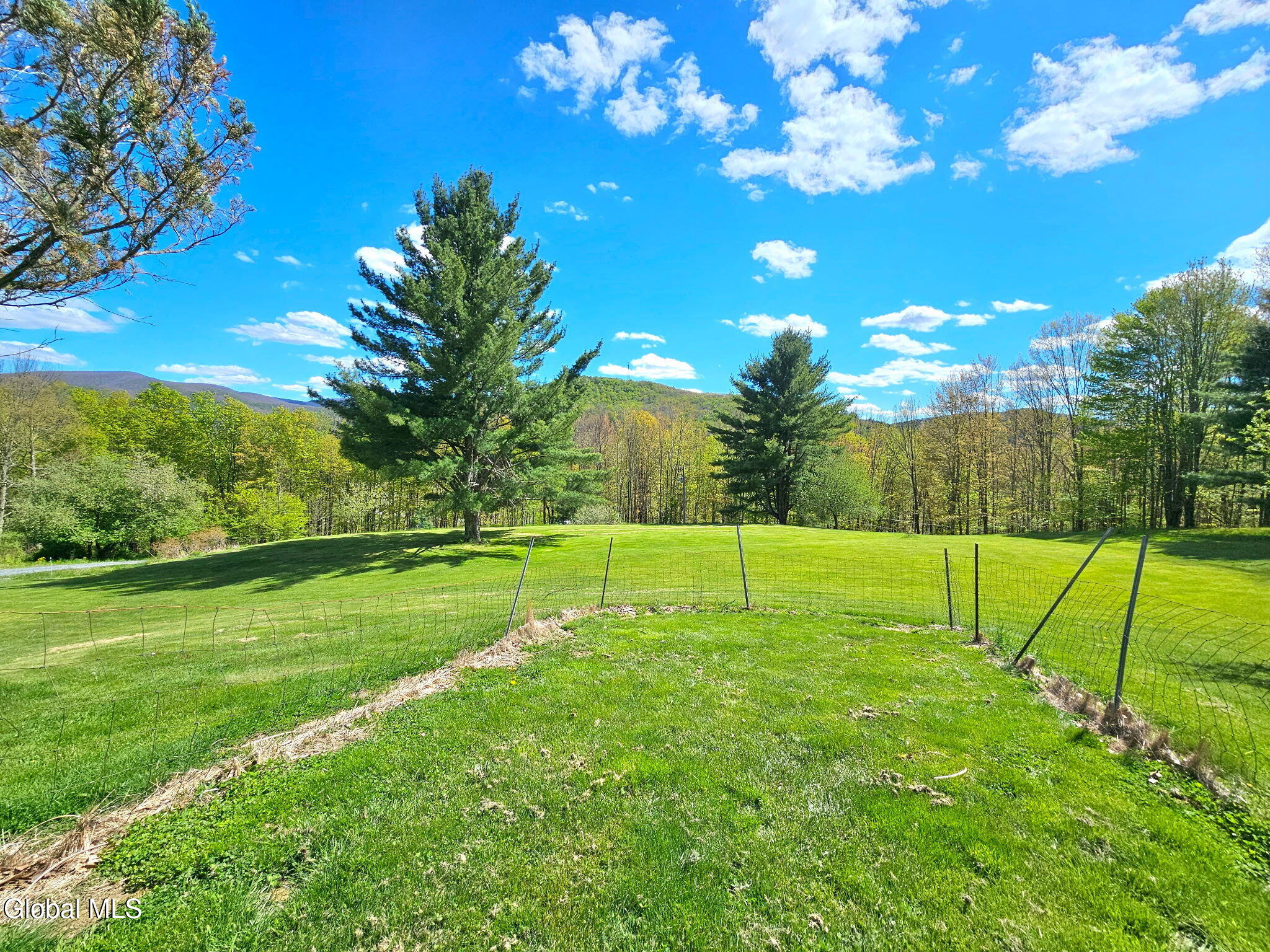 45 Jess Maxon Road Petersburgh NY 12138