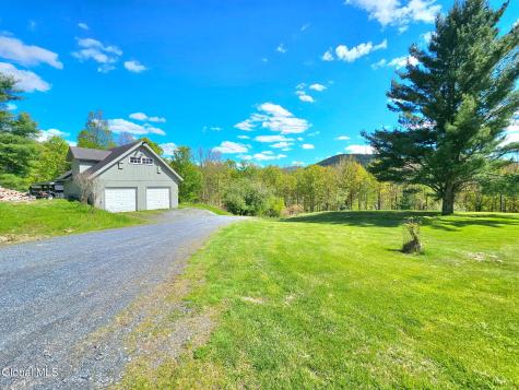 45 Jess Maxon Road Petersburgh NY 12138