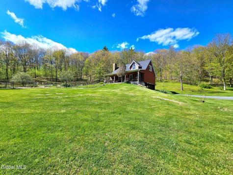 45 Jess Maxon Road Petersburgh NY 12138