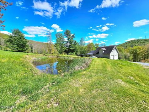 45 Jess Maxon Road Petersburgh NY 12138
