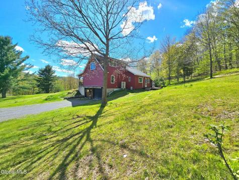 45 Jess Maxon Road Petersburgh NY 12138