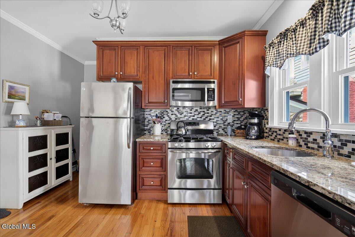 51 Cardinal Avenue Albany NY 12208