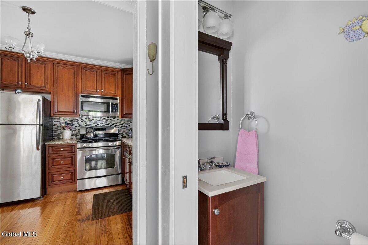 51 Cardinal Avenue Albany NY 12208