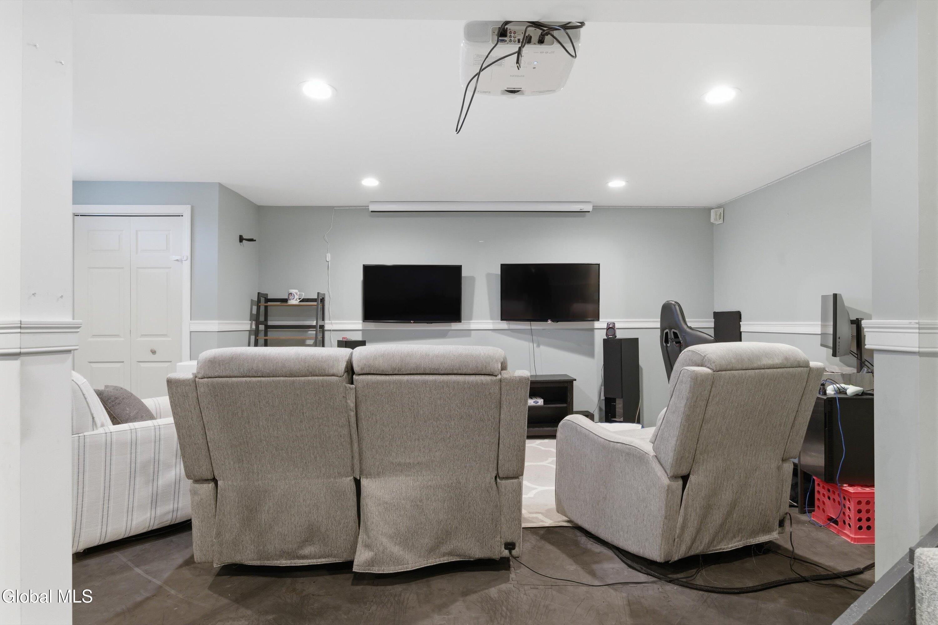 35 Bolivar Avenue Troy NY 12180