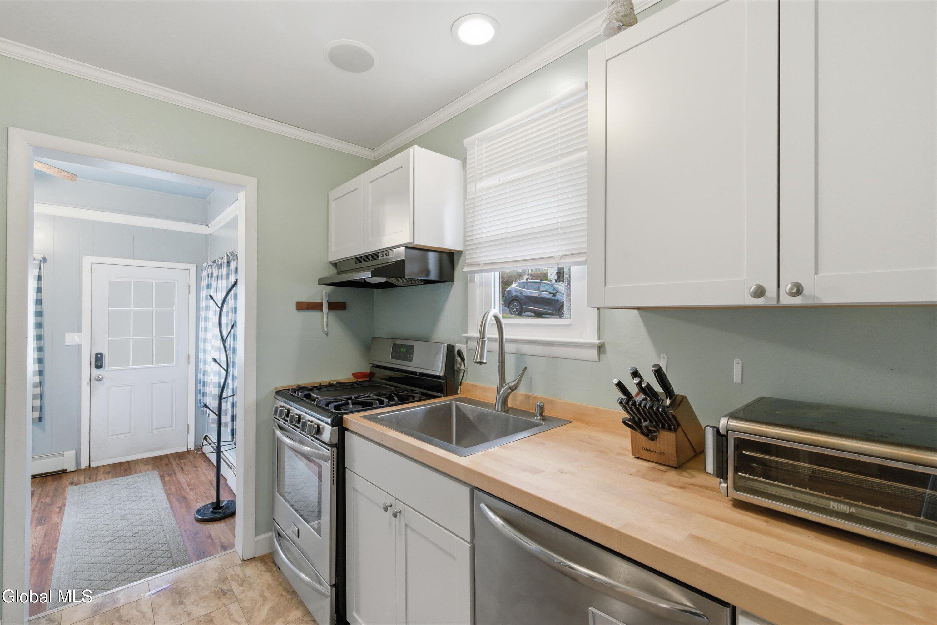 35 Bolivar Avenue Troy NY 12180