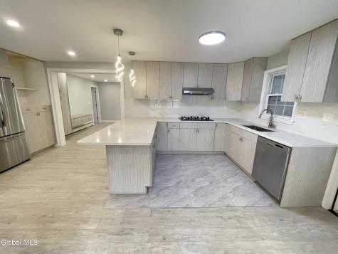 3881 Carman Road Schenectady NY 12303