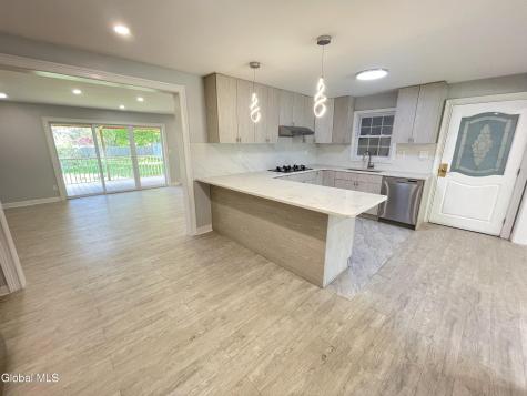 3881 Carman Road Schenectady NY 12303