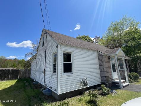 3881 Carman Road Schenectady NY 12303