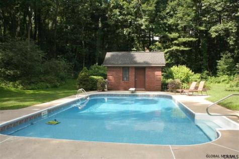 6 Beacon Hill Drive Saratoga Springs NY 12866