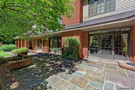 6 Beacon Hill Drive Saratoga Springs NY 12866