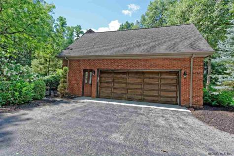 6 Beacon Hill Drive Saratoga Springs NY 12866