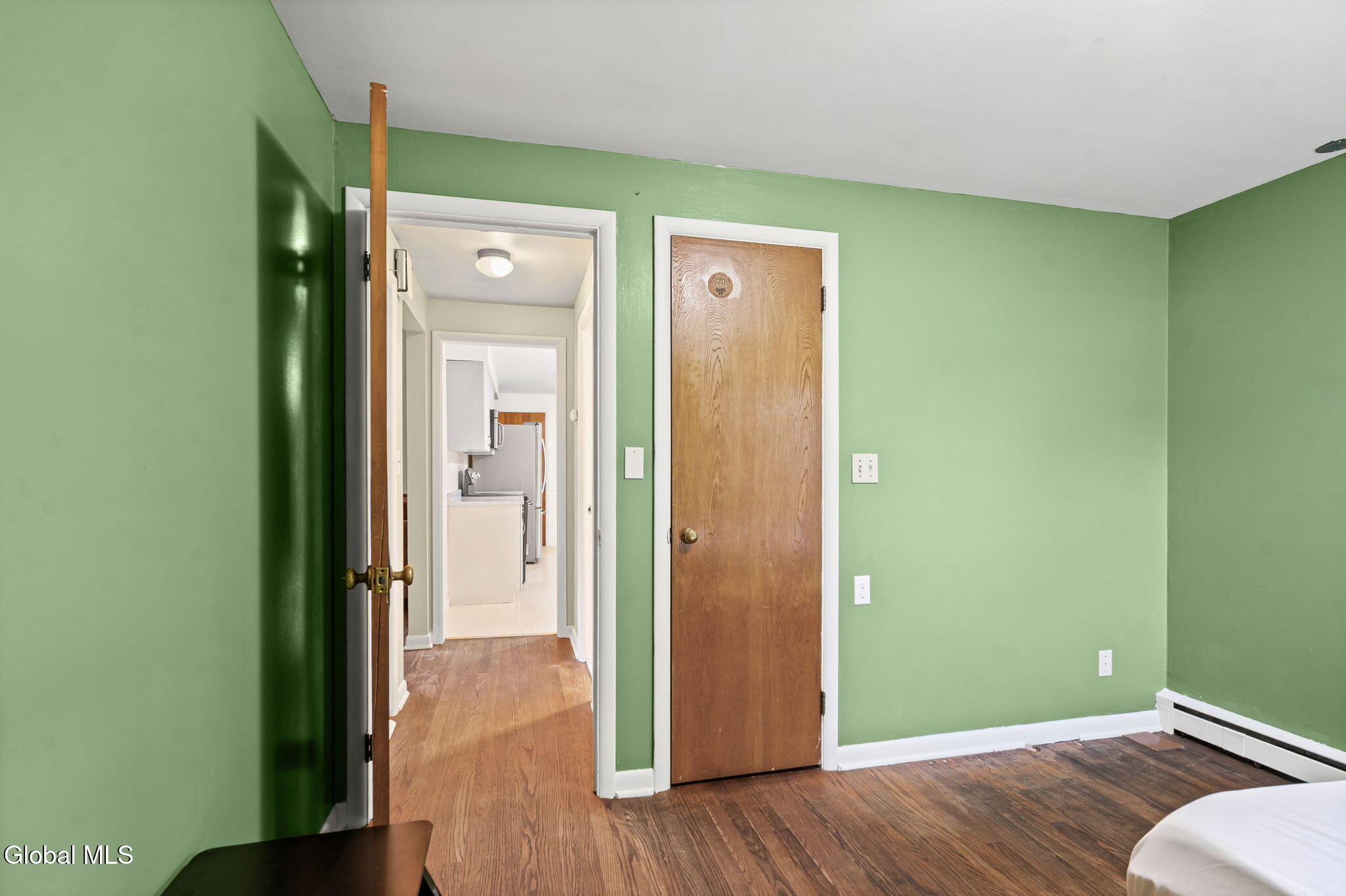 54 E Hite Court Schenectady NY 12303