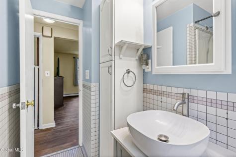 54 E Hite Court Schenectady NY 12303