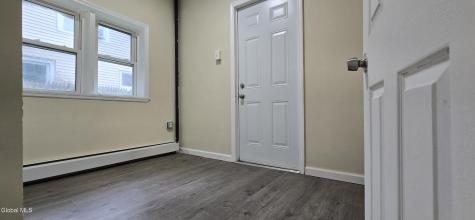31 Mcnutt Avenue Colonie NY 12205