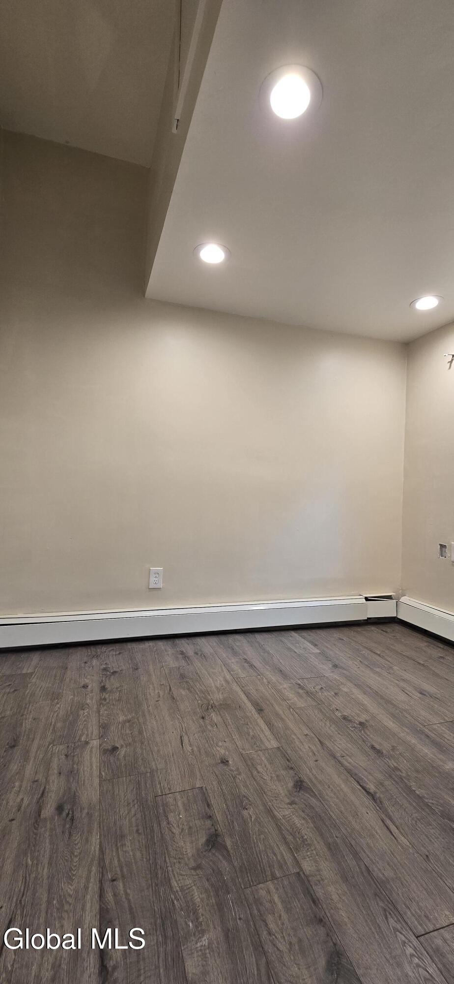 31 Mcnutt Avenue Colonie NY 12205