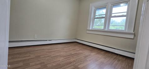 31 Mcnutt Avenue Colonie NY 12205