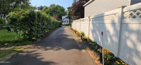 31 Mcnutt Avenue Colonie NY 12205