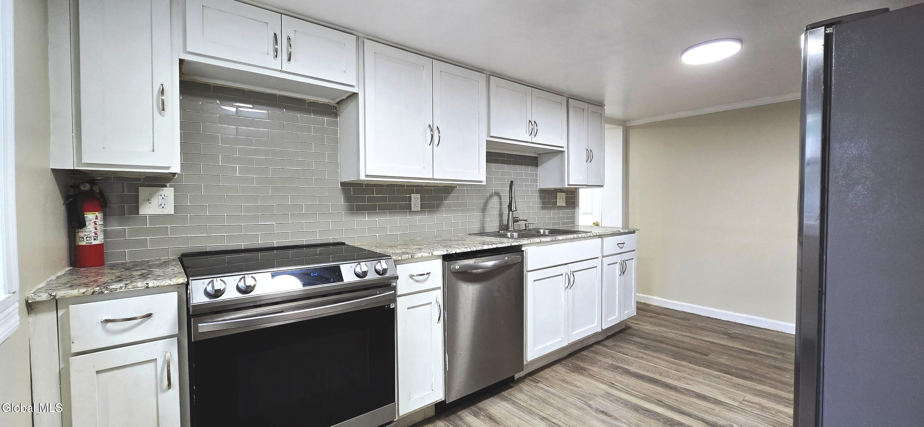31 Mcnutt Avenue Colonie NY 12205