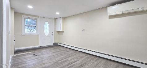 31 Mcnutt Avenue Colonie NY 12205