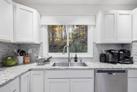 6 Ashford Lane Schenectady NY 12309