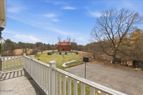 83 Bullock Road Slingerlands NY 12159