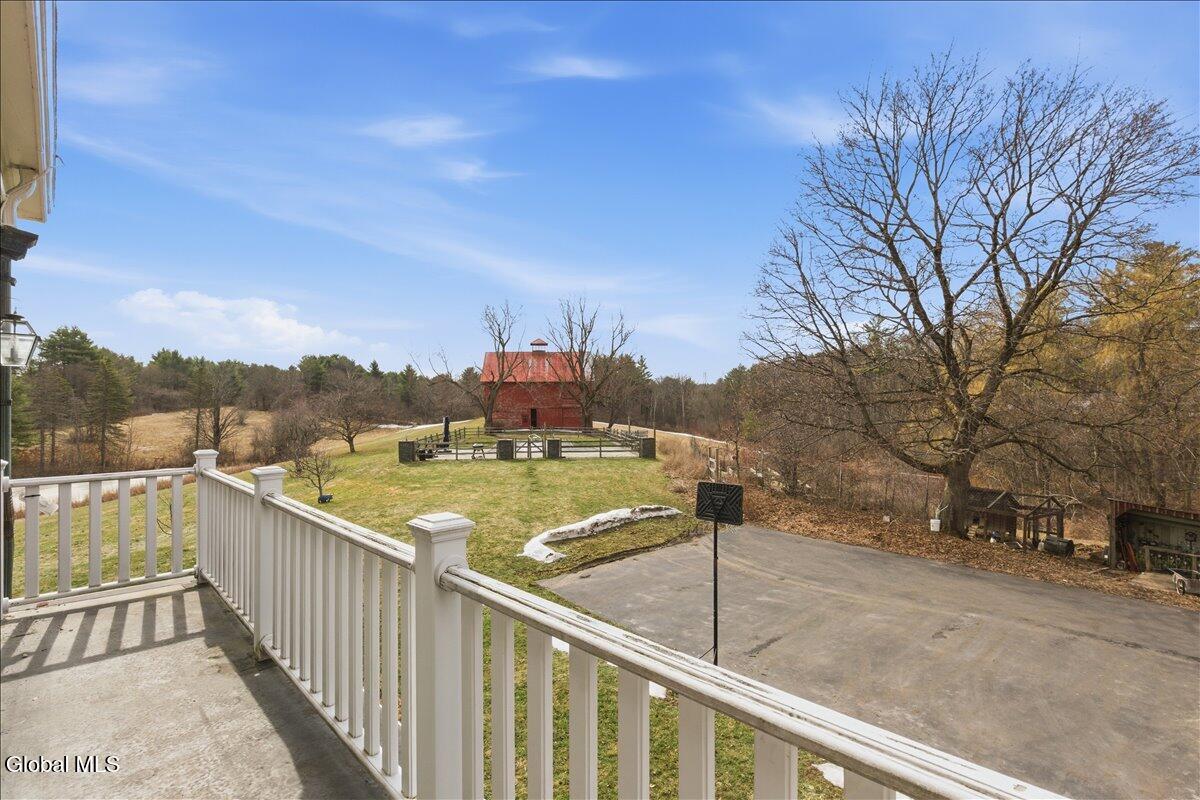 83 Bullock Road Slingerlands NY 12159