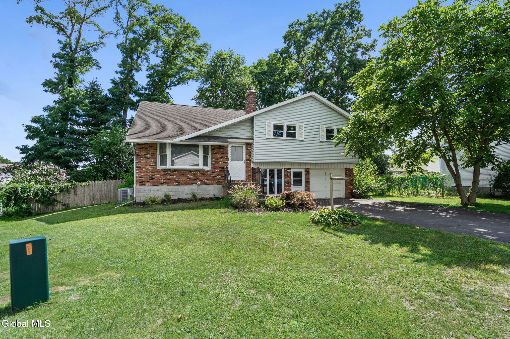 1009 Valentine Drive Schenectady NY 12303